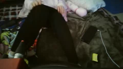 Snapshot of sunsetslauren chatting on February 25, 6:17 pm Embarrassed Sissy Slut online show from February 25, 6:17 pm