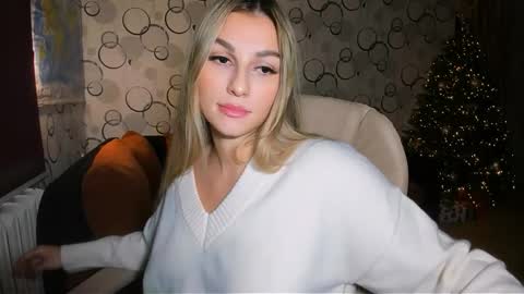 sunsetwithava online show from December 19, 6:26 pm