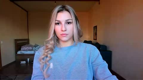 Snapshot of sunsetwithava chatting on February 4, 5:13 am sunsetwithava online show from February 4, 5:13 am
