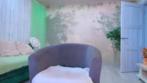 Snapshot of sunshine13_ chatting on June 8, 4:46 am Eva online show from June 8, 4:46 am