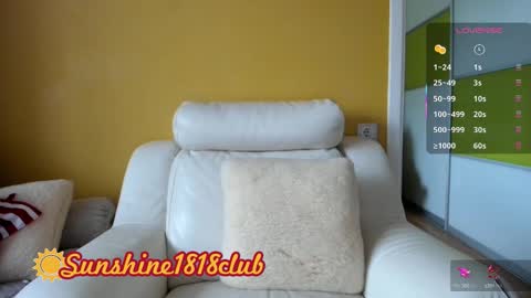 Snapshot of sunshine1818club chatting on October 17, 6:27 am Angela Sunshine1818club online show from October 17, 6:27 am