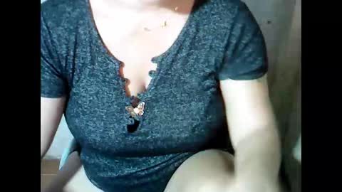 Snapshot of sunshine_38 chatting on October 29, 9:38 pm sunshine_38 online show from October 29, 9:38 pm