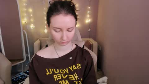 Alice online show from March 4, 1:50 pm