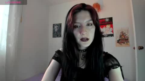 Snapshot of sunshine_girl9 chatting on February 12, 8:18 pm sunshine_girl9 online show from February 12, 8:18 pm