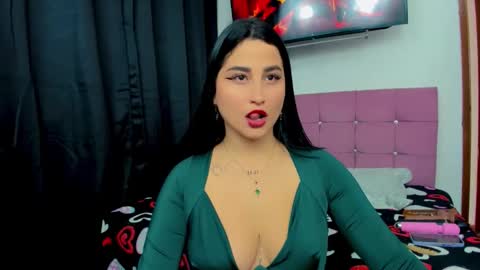 Andrea Rodriguez online show from September 10, 7:03 pm