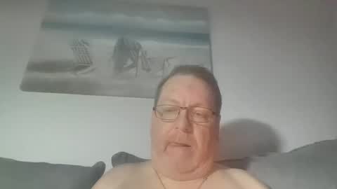 Snapshot of sunspotbaby chatting on February 7, 10:35 pm Sunspotbaby online show from February 7, 10:35 pm