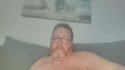Snapshot of sunspotbaby chatting on April 5, 9:23 pm Sunspotbaby online show from April 5, 9:23 pm