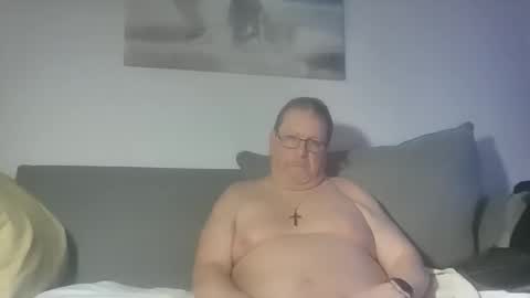 Snapshot of sunspotbaby chatting on May 14, 5:36 am Sunspotbaby online show from May 14, 5:36 am
