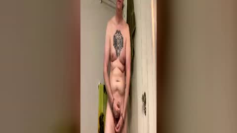 Snapshot of super4wesomeguy69 chatting on July 5, 7:26 am super4wesomeguy69 online show from July 5, 7:26 am