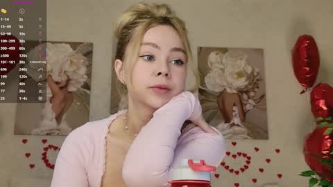 Snapshot of super_peach chatting on February 15, 3:14 am Jenn online show from February 15, 3:14 am