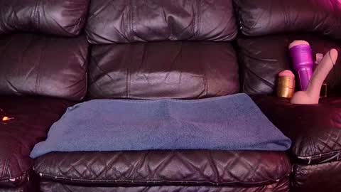 Thomas online show from December 16, 2:57 am