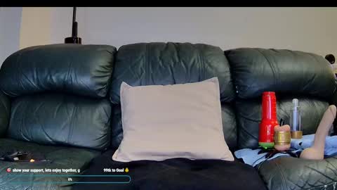 Thomas online show from November 16, 7:52 pm