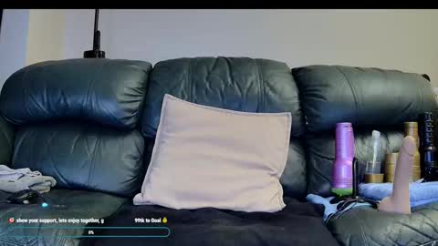 Thomas online show from December 21, 7:54 pm