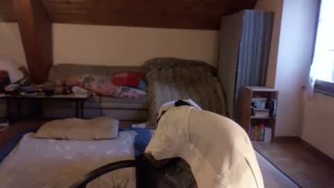 supersquirrel81 online show from October 11, 6:34 am