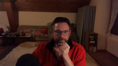 supersquirrel81 online show from November 14, 5:00 pm