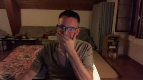 Snapshot of supersquirrel81 chatting on June 22, 9:12 pm supersquirrel81 online show from June 22, 9:12 pm