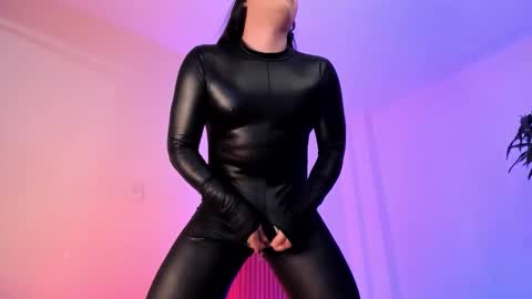 llllSupra llll online show from January 18, 6:23 pm