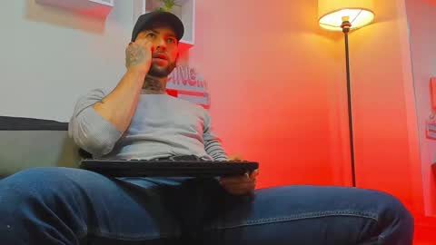 supreme_alpha_ online show from November 16, 3:23 am