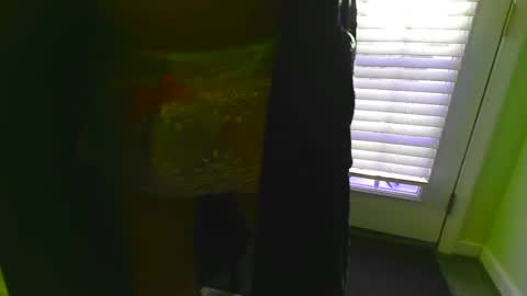 Snapshot of supwitchoo chatting on January 20, 9:43 pm Supwitchoo online show from January 20, 9:43 pm