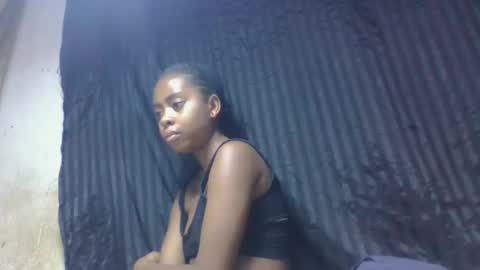 Snapshot of surbelle chatting on January 11, 5:12 am surbelle online show from January 11, 5:12 am