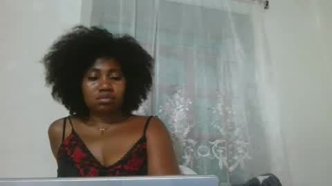 Snapshot of surbelle chatting on February 3, 6:46 pm surbelle online show from February 3, 6:46 pm