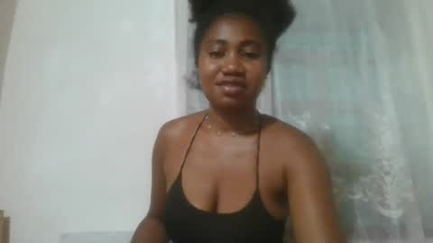 Snapshot of surbelle chatting on February 7, 2:15 am surbelle online show from February 7, 2:15 am