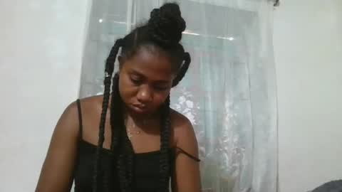 Snapshot of surbelle chatting on February 13, 6:20 am surbelle online show from February 13, 6:20 am