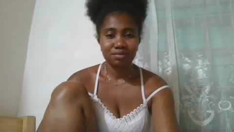 Snapshot of surbelle chatting on February 15, 7:54 pm surbelle online show from February 15, 7:54 pm