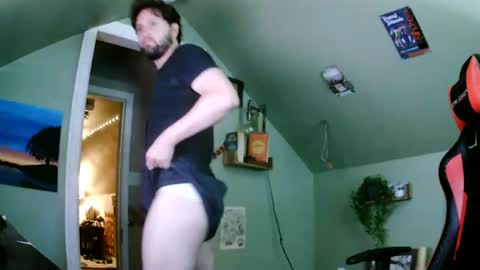 surferdudehere69 online show from June 14, 8:55 pm