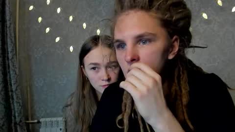 Snapshot of surfsexcouple chatting on December 16, 4:23 pm surfsexcouple online show from December 16, 4:23 pm