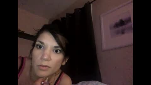 Snapshot of surialuv chatting on March 10, 9:43 am surialuv online show from March 10, 9:43 am