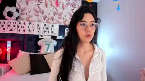 Snapshot of susa1userma_ chatting on June 20, 11:35 am Susann online show from June 20, 11:35 am