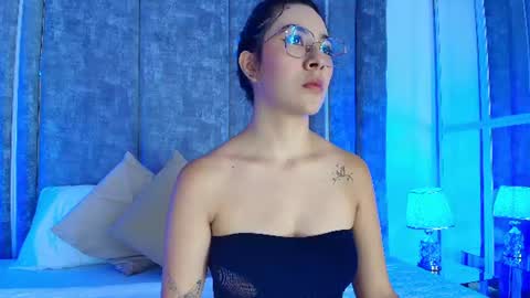 Snapshot of susa1userma_ chatting on July 11, 12:08 pm Susann online show from July 11, 12:08 pm