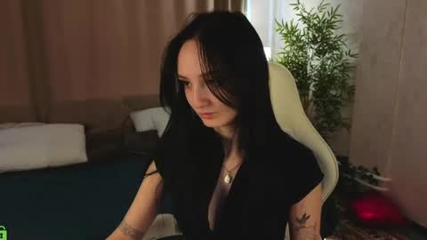 Annie online show from May 23, 1:55 am