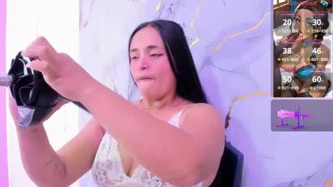 Snapshot of susan_bigass chatting on March 27, 12:16 pm Susan online show from March 27, 12:16 pm