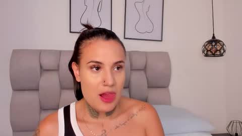 Susan online show from October 18, 7:58 pm