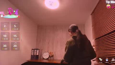 susan_voltaire online show from July 29, 3:15 am