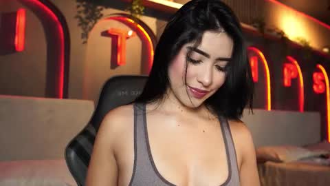 Snapshot of susan_wall chatting on February 10, 7:40 pm susan_wall online show from February 10, 7:40 pm