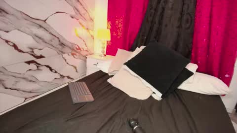 Snapshot of susana_garciia1 chatting on March 28, 9:58 pm Susana online show from March 28, 9:58 pm