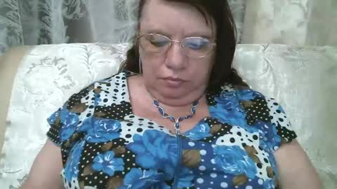 Snapshot of susanaahsun chatting on June 25, 11:15 am SusanaAhSun online show from June 25, 11:15 am