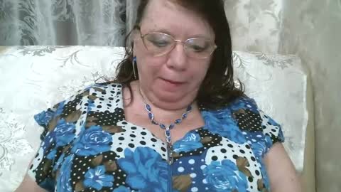 Snapshot of susanaahsun chatting on July 10, 11:24 am SusanaAhSun online show from July 10, 11:24 am