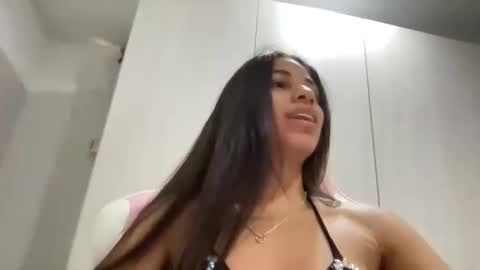 Snapshot of susandolls_ chatting on February 14, 5:46 pm susan online show from February 14, 5:46 pm