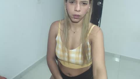 Snapshot of susanleroy chatting on March 5, 11:06 am susanleroy online show from March 5, 11:06 am