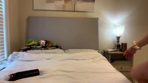 Susannah online show from December 7, 9:11 pm