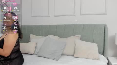 Amelia  online show from December 16, 12:10 pm