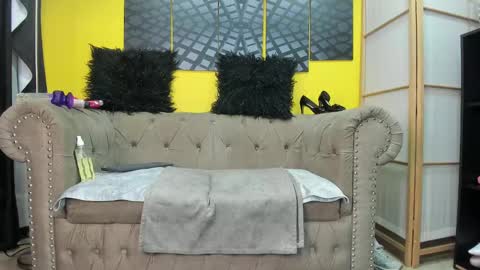 Snapshot of susanslim chatting on January 7, 1:46 pm susanslim online show from January 7, 1:46 pm