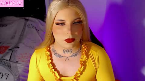 Snapshot of susej_exotic69 chatting on September 19, 12:02 am ale online show from September 19, 12:02 am