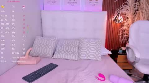 susie online show from December 18, 1:33 am