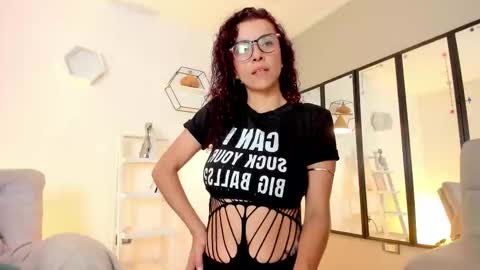 Sussan Keller online show from October 20, 4:07 pm