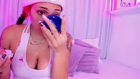 Snapshot of susyy7 chatting on December 1, 7:30 pm susyy online show from December 1, 7:30 pm